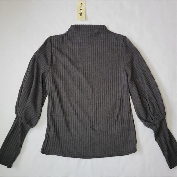 NWT Mikey & Joey Grey Juliet Sleeve Blouse - Picture 6 of 7